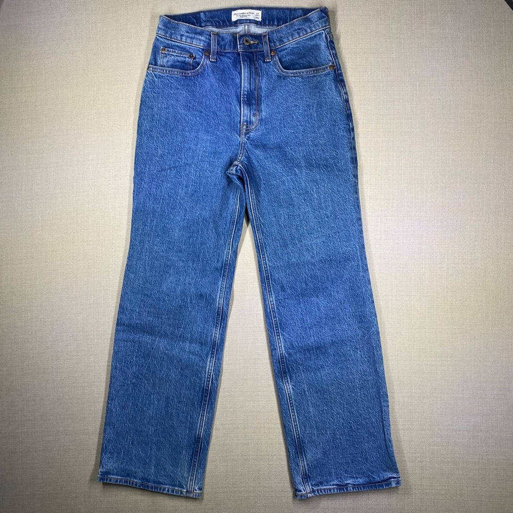 Abercrombie & Fitch The 90s Relaxed Jean High Rise Medium Wash Denim 27 Short